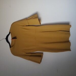 IMPERIAL Made in Italy fitted stretchy flute sleeve mustard color mini dress S